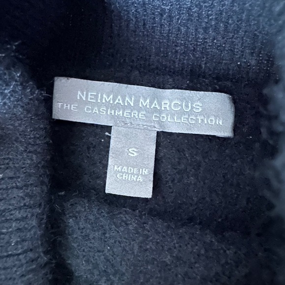 Neiman Marcus Turtleneck Sweater Women S Black 100% Cashmere Ribbed Trim - Picture 3 of 9